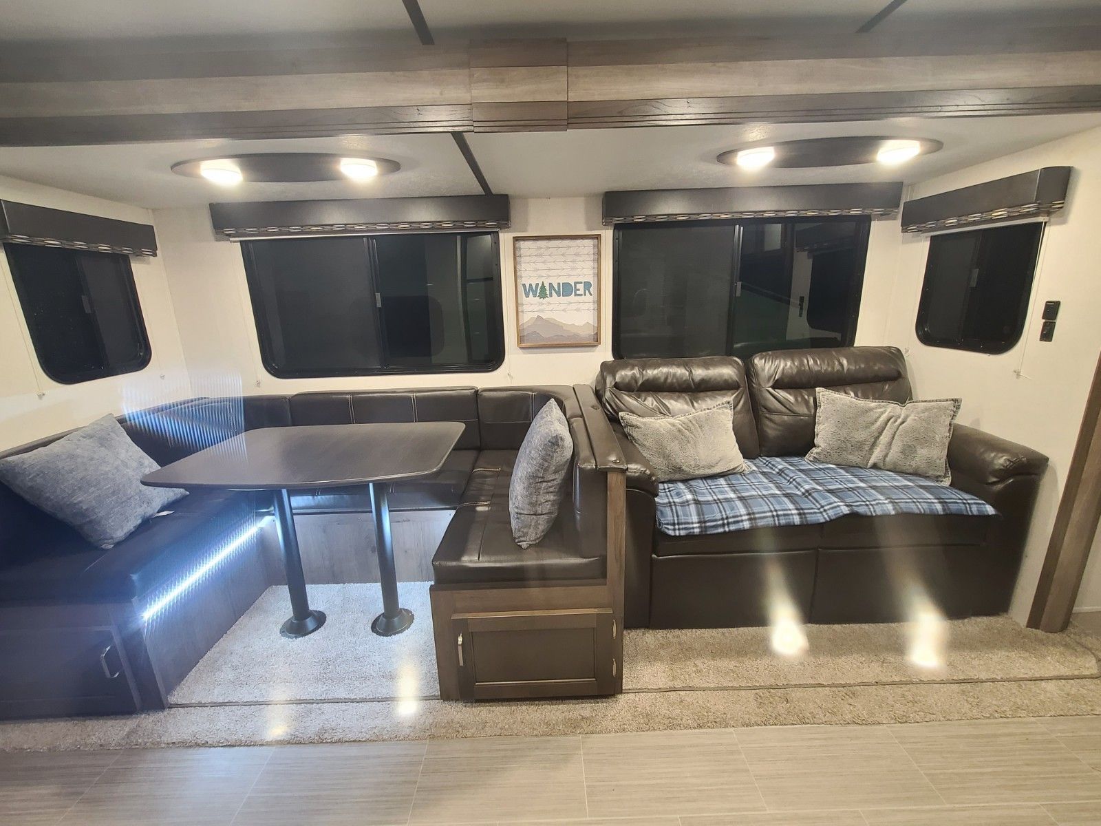 Photo 13 - 2020 Keystone Rv Travel Trailer rental photo 15