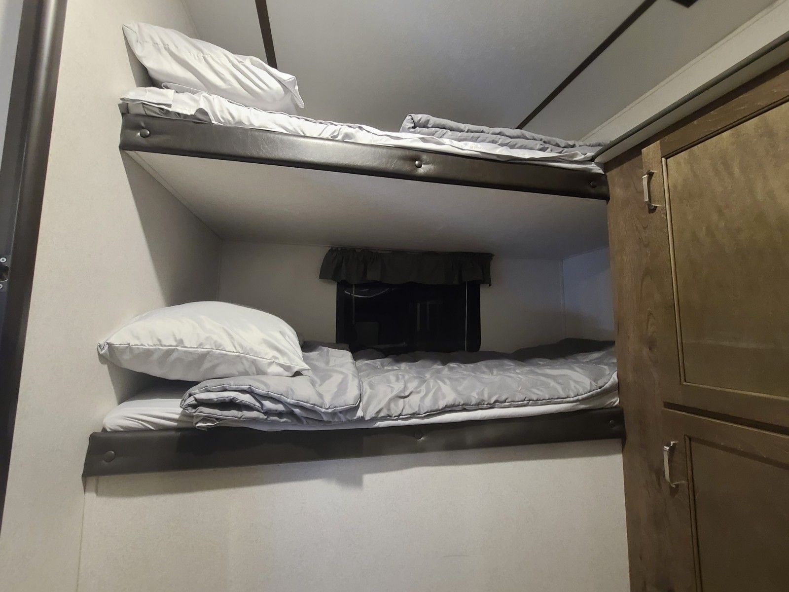 Photo 15 - 2020 Keystone Rv Travel Trailer rental photo 17