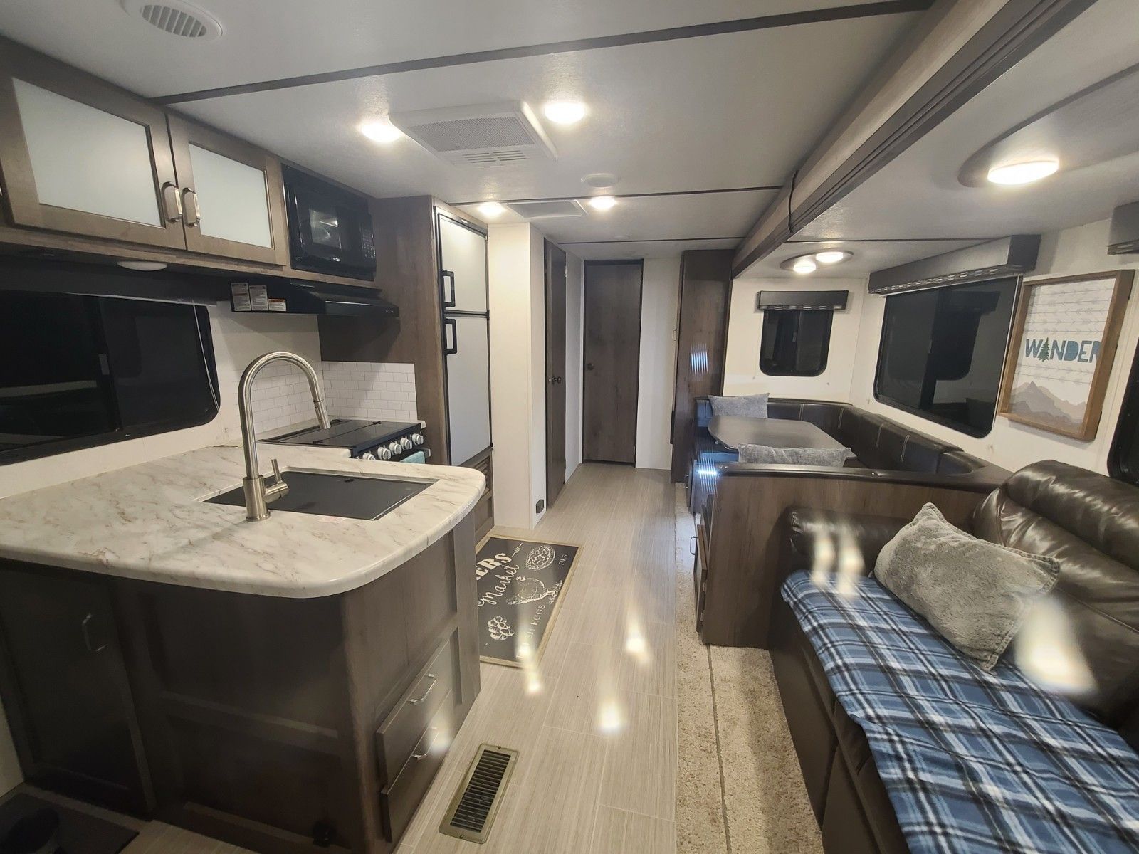 Photo 16 - 2020 Keystone Rv Travel Trailer rental photo 18