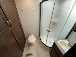 Photo 7 thumbnail 9