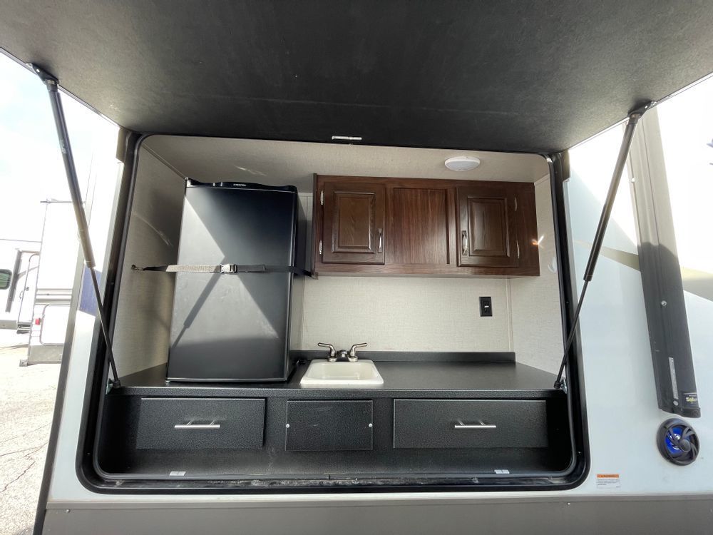Photo 11 - 2020 Forest River Travel Trailer rental photo 13