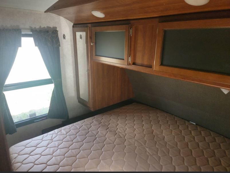 Photo 6 - 2014 Keystone Rv Travel Trailer rental photo 8