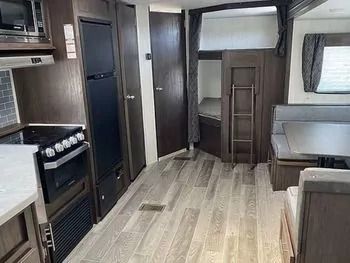 Photo 5 - 2020 Cherokee Travel Trailer rental photo 7