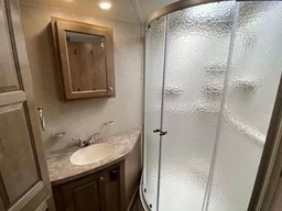 Photo 4 thumbnail 6