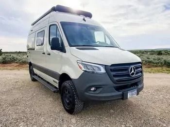 Photo 19 - 2018 Thor Motor Coach Class A Motorhome rental photo 21