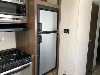 Photo 7 - 2019 HEART LAND Travel Trailer rental photo 9