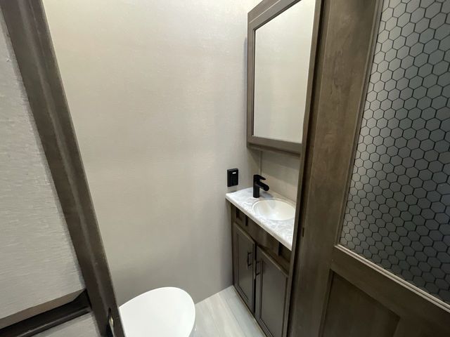Photo 1 - 2022 Grand Design Fifth Wheel rental photo 6
