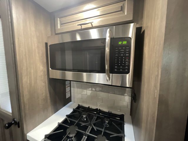 Photo 1 - 2022 Grand Design Fifth Wheel rental photo 11