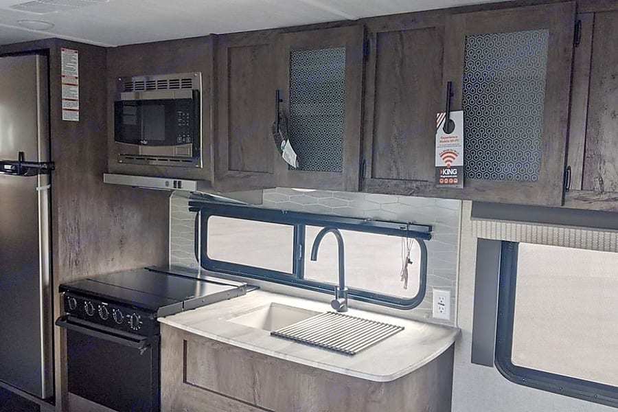 Photo 7 - 2021 Forest River Travel Trailer rental photo 8