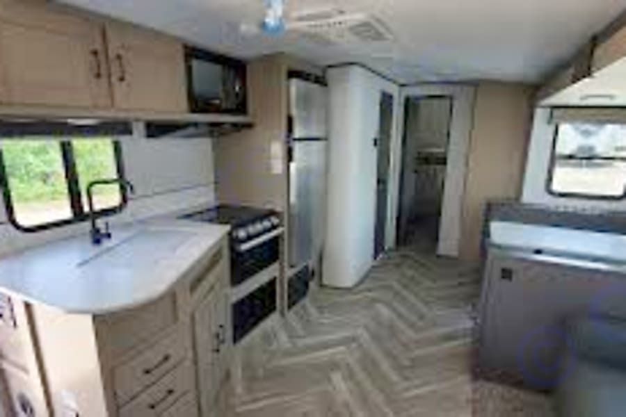 Photo 5 - 2022 Cruiser Rv Travel Trailer rental photo 7