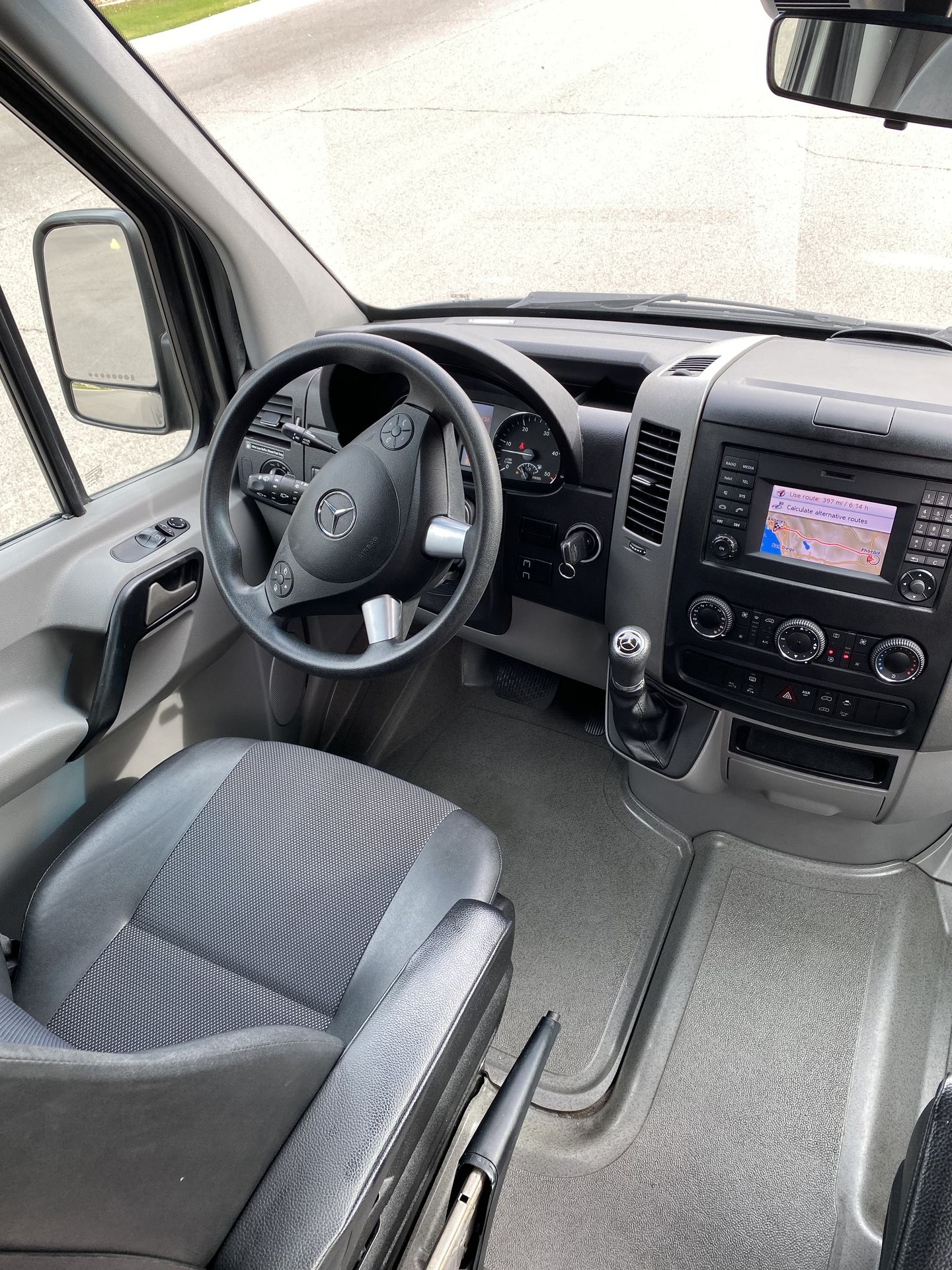 Photo 8 - 2018 Mercedes-Benz Other rental photo 10