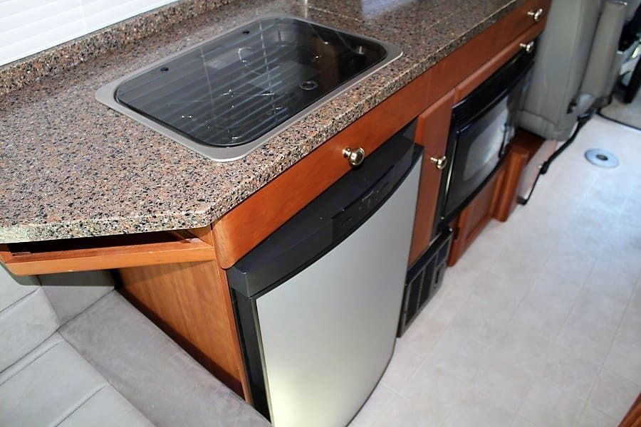 Photo 8 - 2020 Mercedes-Benz Class B Motorhome rental photo 10
