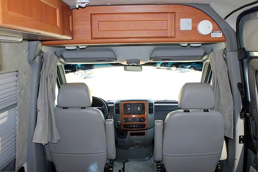 Photo 11 - 2020 Mercedes-Benz Class B Motorhome rental photo 13
