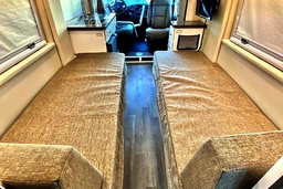 Photo 20 thumbnail 22
