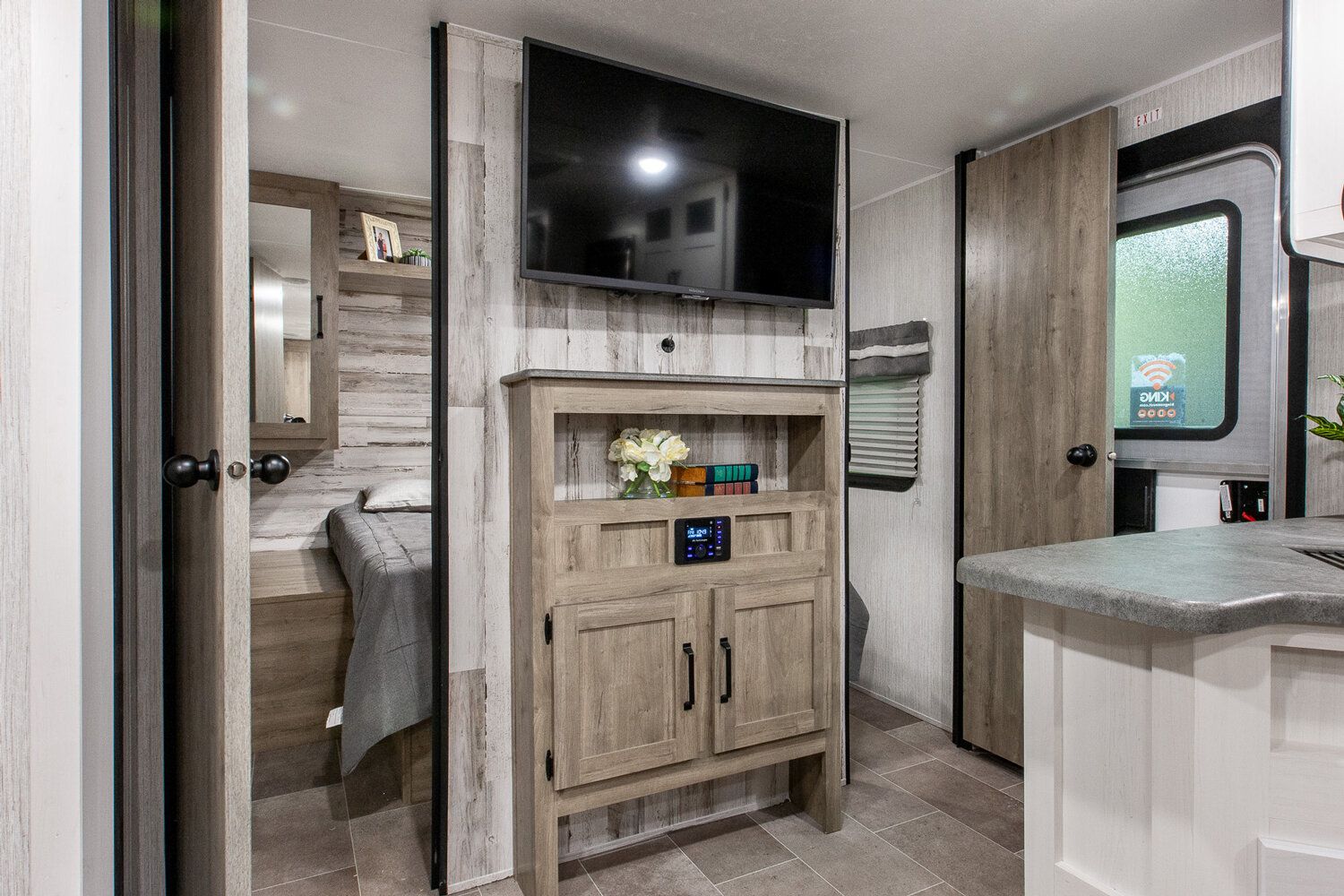 Photo 8 - 2020 Palomino Travel Trailer rental photo 10