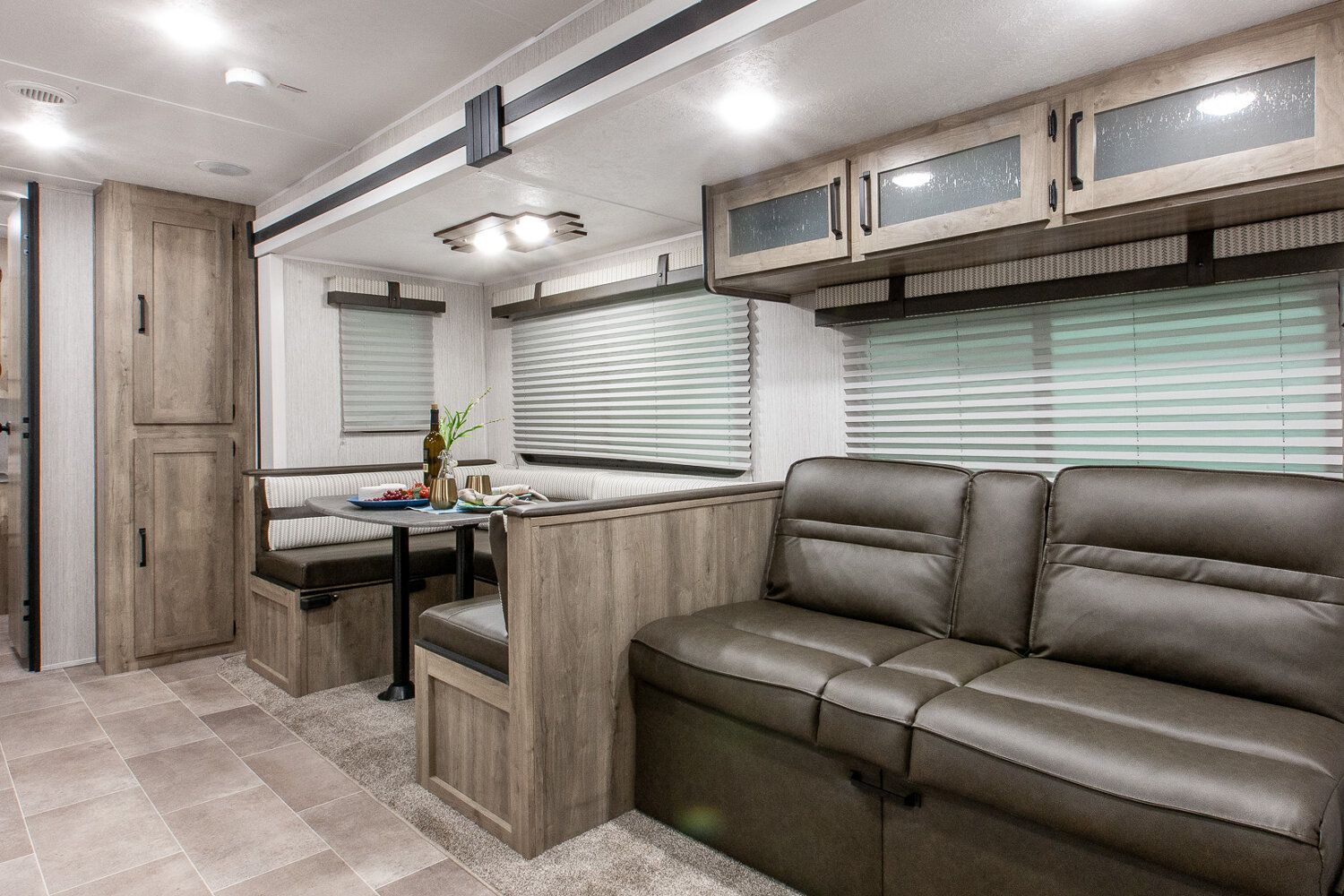 Photo 13 - 2020 Palomino Travel Trailer rental photo 15