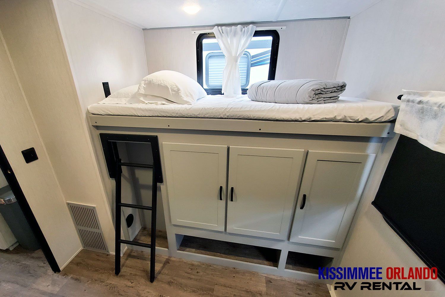 Photo 9 - 2020 Forest River Travel Trailer rental photo 11