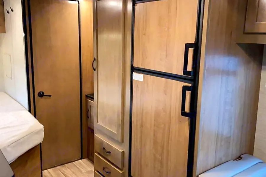 Photo 2 - 2021 Tiffin Class C Motorhome rental photo 4