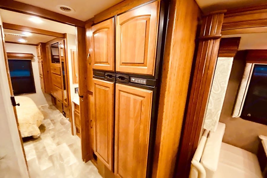 Photo 6 - 2020 Jayco Class C Motorhome rental photo 8