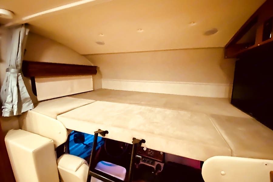 Photo 7 - 2020 Jayco Class C Motorhome rental photo 9