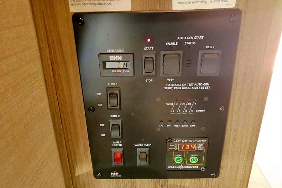 Photo 8 - 2020 Jayco Class C Motorhome rental photo 10