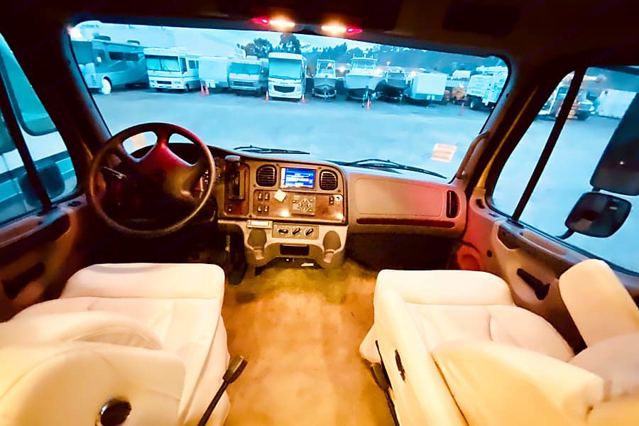 Photo 20 - 2020 Jayco Class C Motorhome rental photo 22