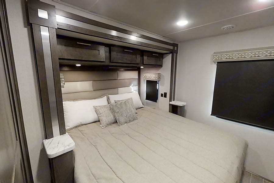 Photo 5 - 2021 Forest River Class A Motorhome rental photo 7