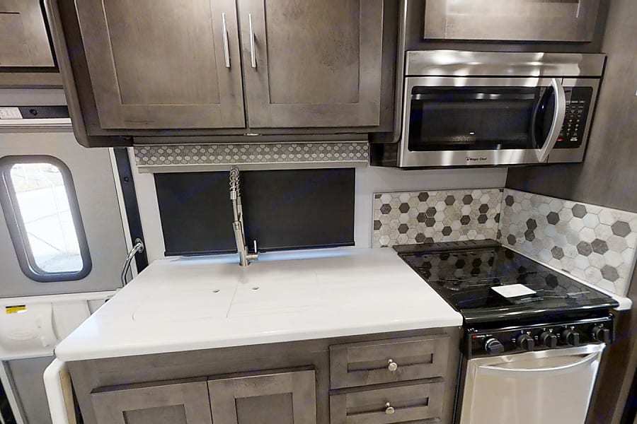 Photo 6 - 2021 Forest River Class A Motorhome rental photo 8