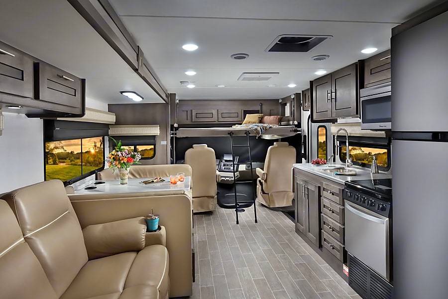 Photo 16 - 2021 Forest River Class A Motorhome rental photo 18