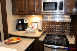 Photo 14 thumbnail 16
