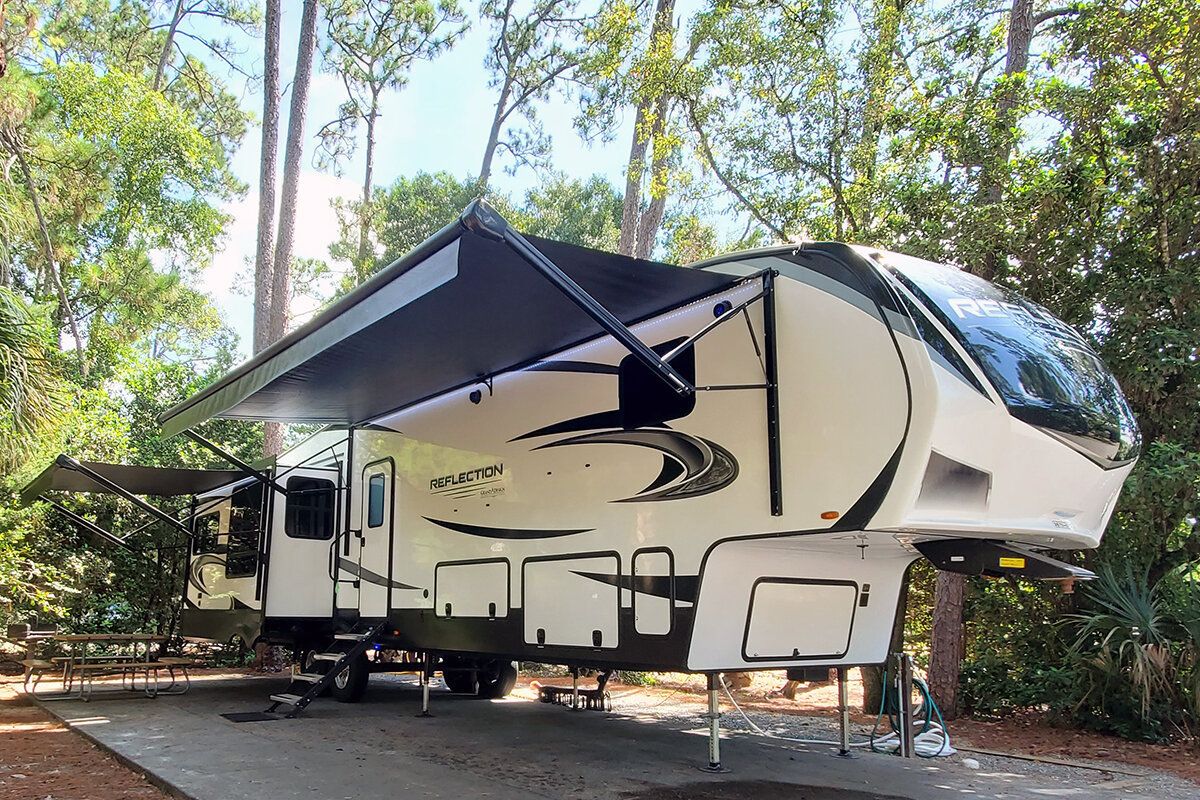 Photo 0 - 2020 Grand Design Fifth Wheel rental photo 2