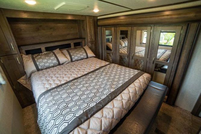 Photo 7 - 2020 Keystone Fifth Wheel rental photo 9