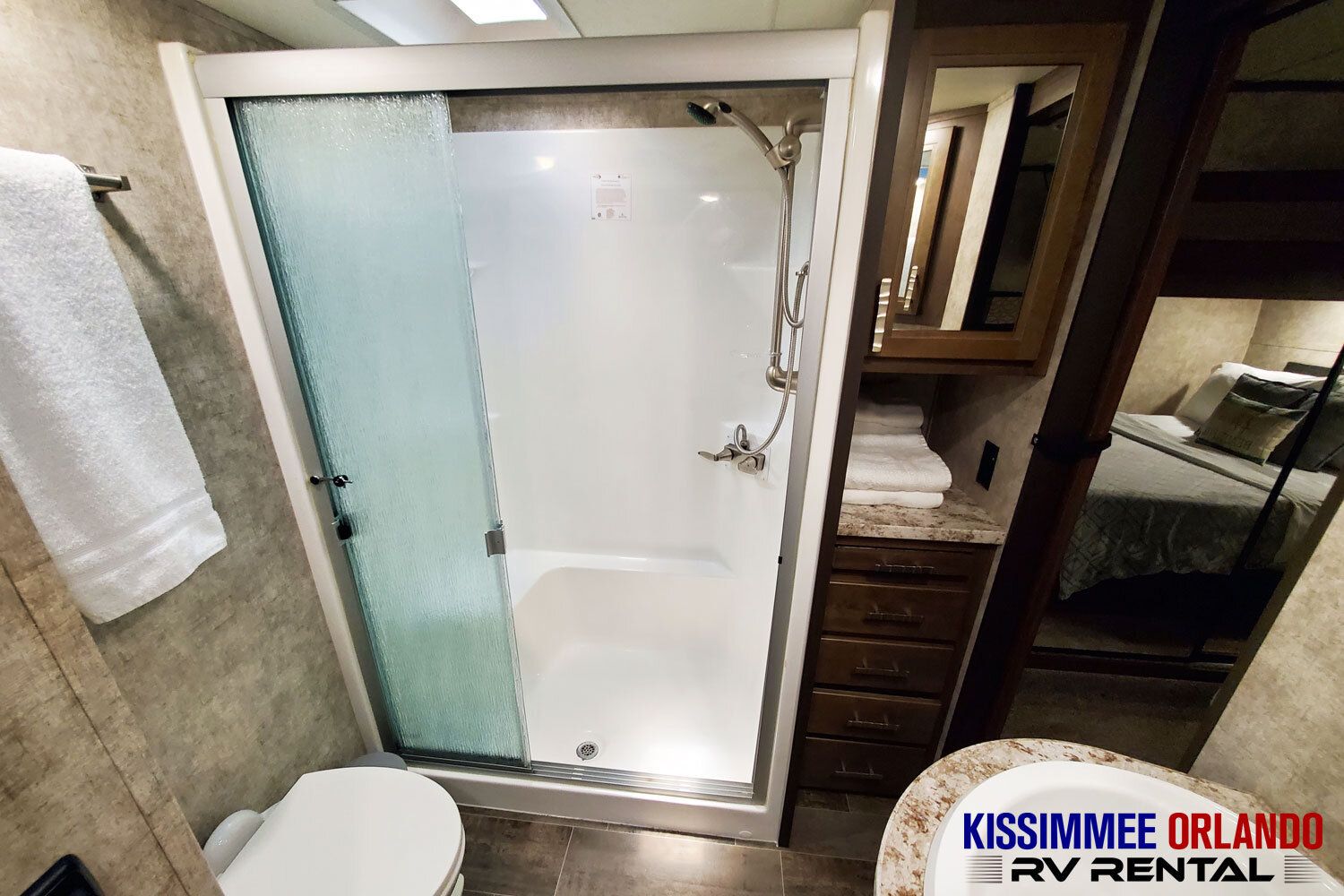 Photo 9 - 2021 Highland Ridge Fifth Wheel rental photo 11