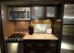 Photo 10 thumbnail 12