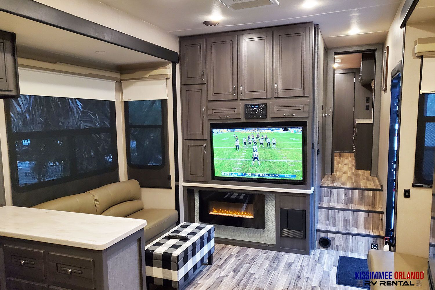Photo 21 - 2020 Weekend Warrior Fifth Wheel rental photo 23