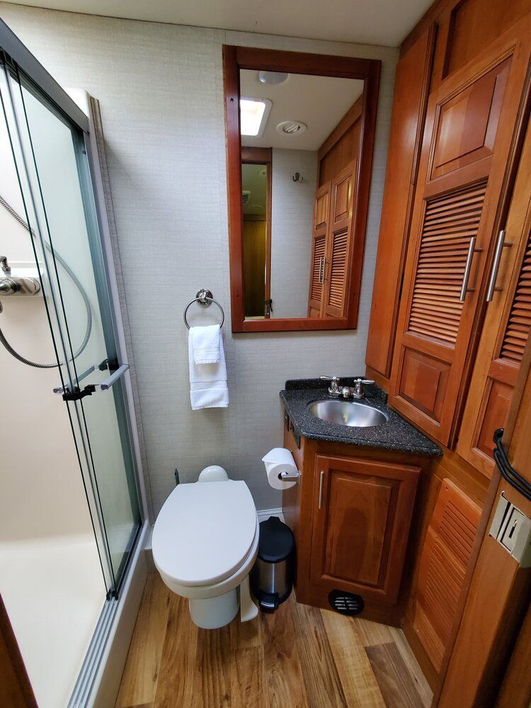 Photo 5 - 2020 Jayco Class A Motorhome rental photo 7