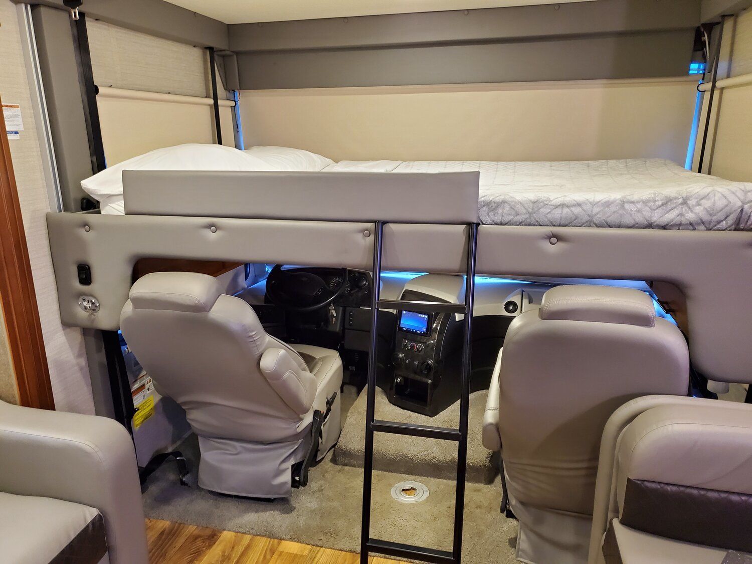 Photo 10 - 2020 Jayco Class A Motorhome rental photo 12