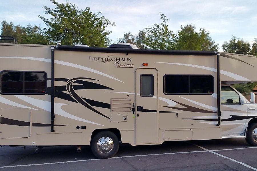 Photo 0 - 2015 Coachmen Class C Motorhome rental photo 8