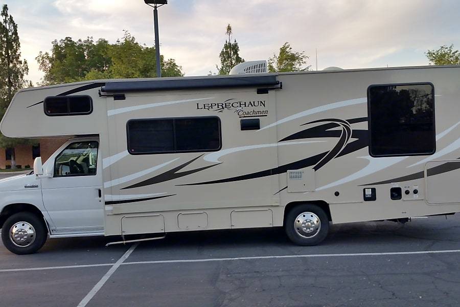 Photo 0 - 2015 Coachmen Class C Motorhome rental photo 9