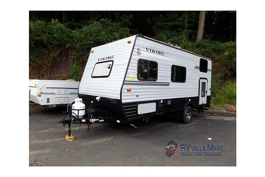 Photo 3 - 2019 Viking Travel Trailer rental photo 5
