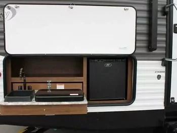 Photo 4 - 2019 Dutchman Travel Trailer rental photo 6