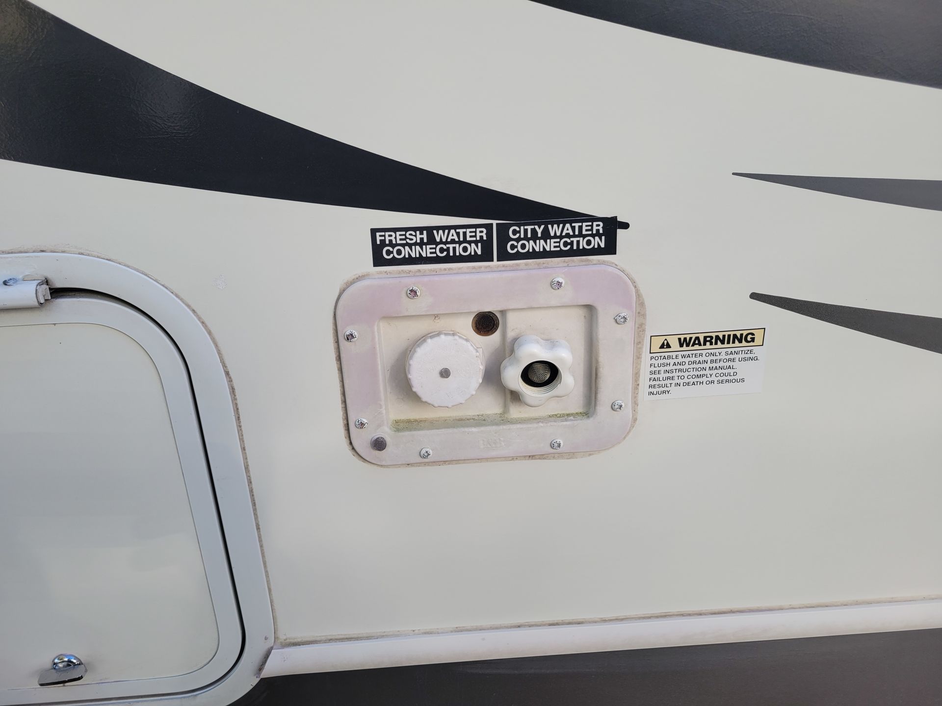 Photo 12 - 2012 Keystone Travel Trailer rental photo 14