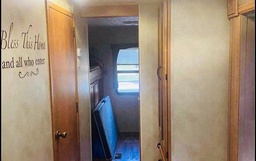 Photo 2 thumbnail 4