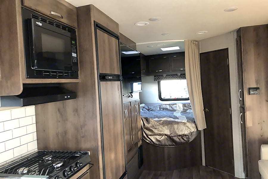 Photo 0 - 2019 Jayco Class C Motorhome rental photo 12