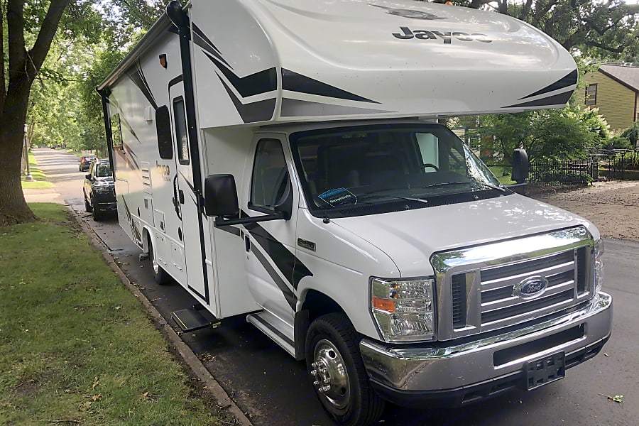 Photo 1 - 2019 Jayco Class C Motorhome rental photo 21