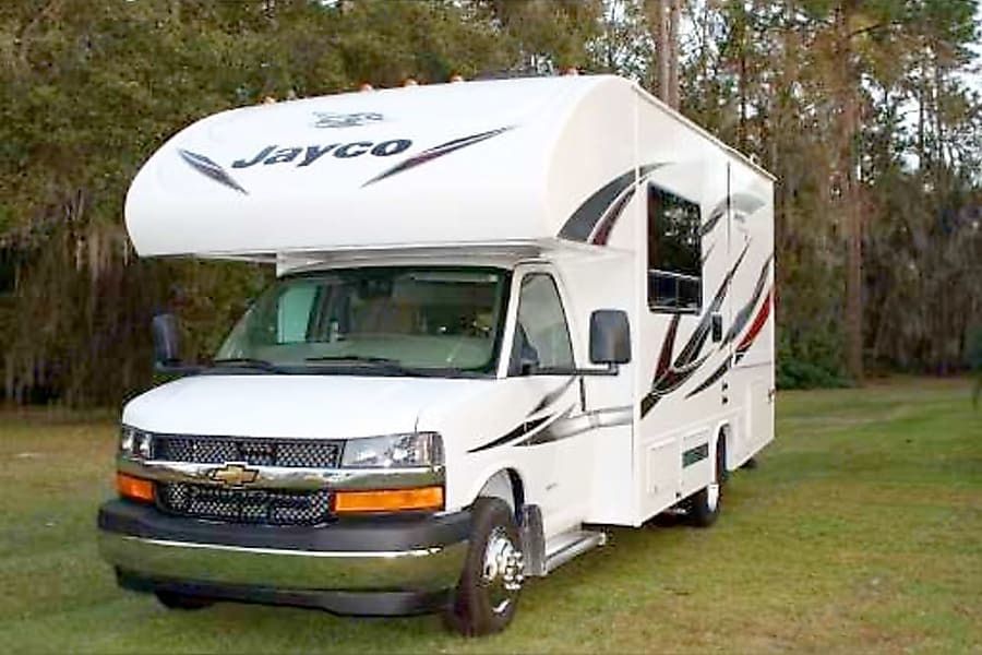 Photo 0 - 2018 Jayco Class C Motorhome rental photo 2