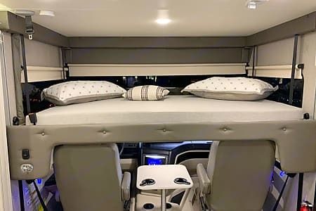 Photo 5 - 2022 Entegra Coach Class A Motorhome rental photo 7