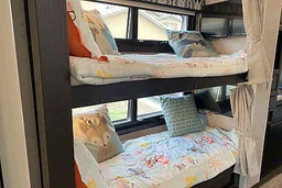 Photo 10 thumbnail 12