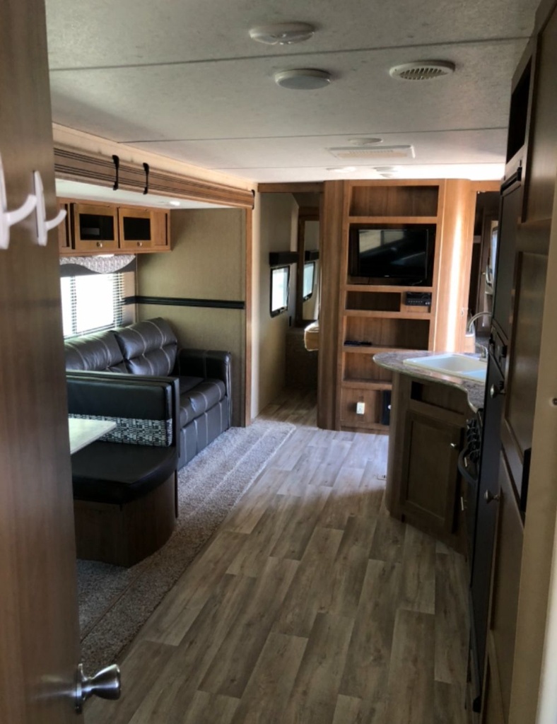 Photo 5 - 2017 Coachmen Travel Trailer rental photo 7