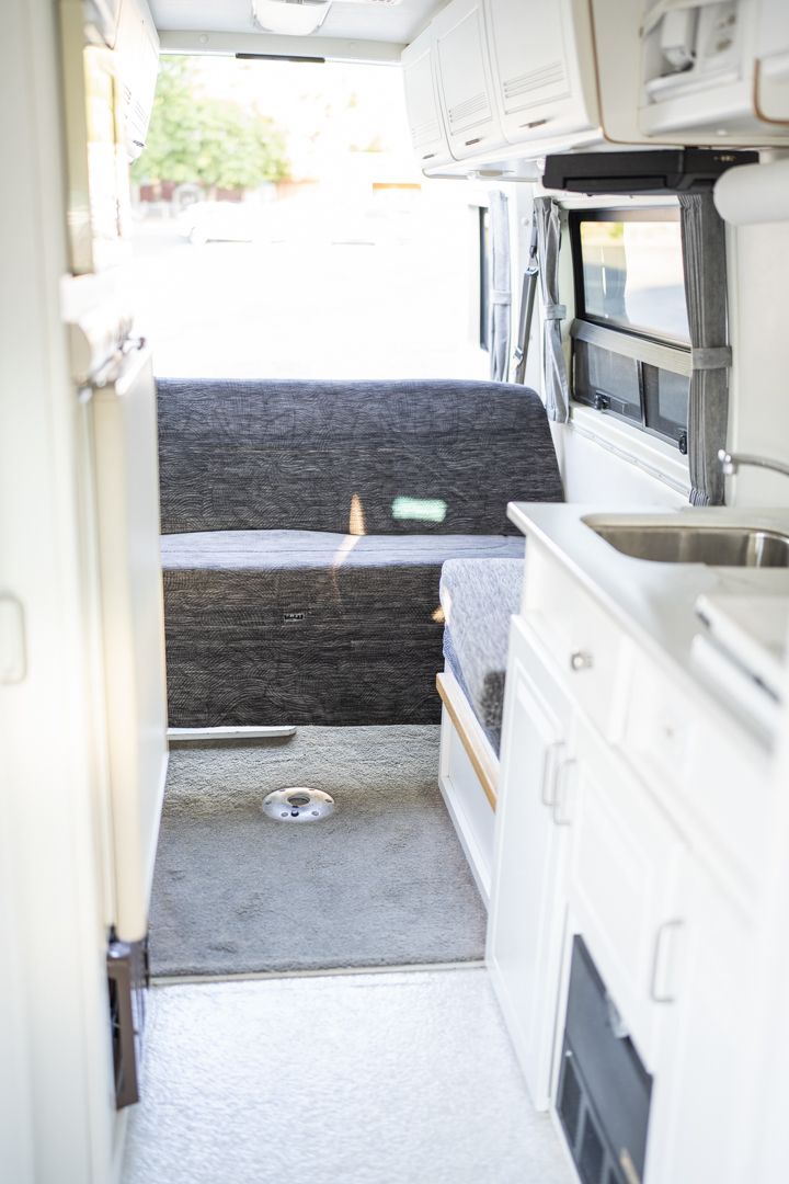Photo 3 - 2003 Mercedes-Benz Class B Motorhome rental photo 5